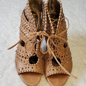 Sam Edelman Leather Tan Studded high heels
